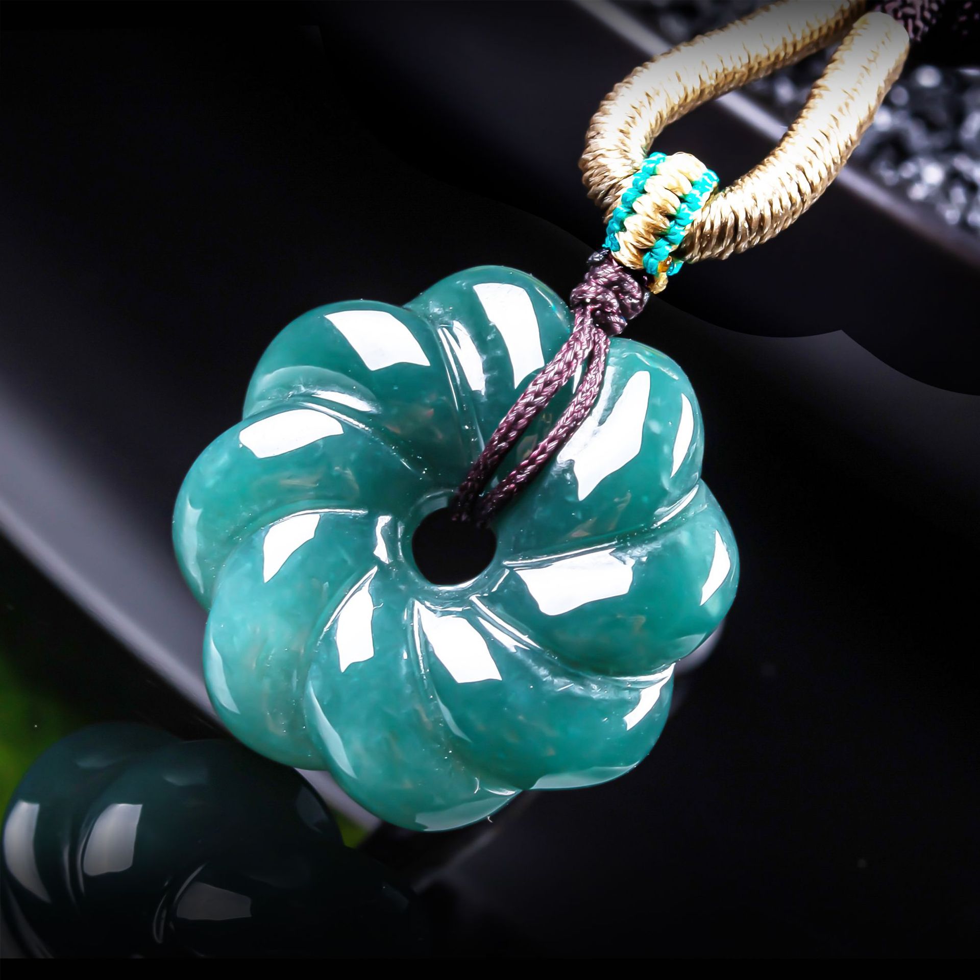 Accessories Woman - Kalung Liontin Bunga Giok Burma Alami,
