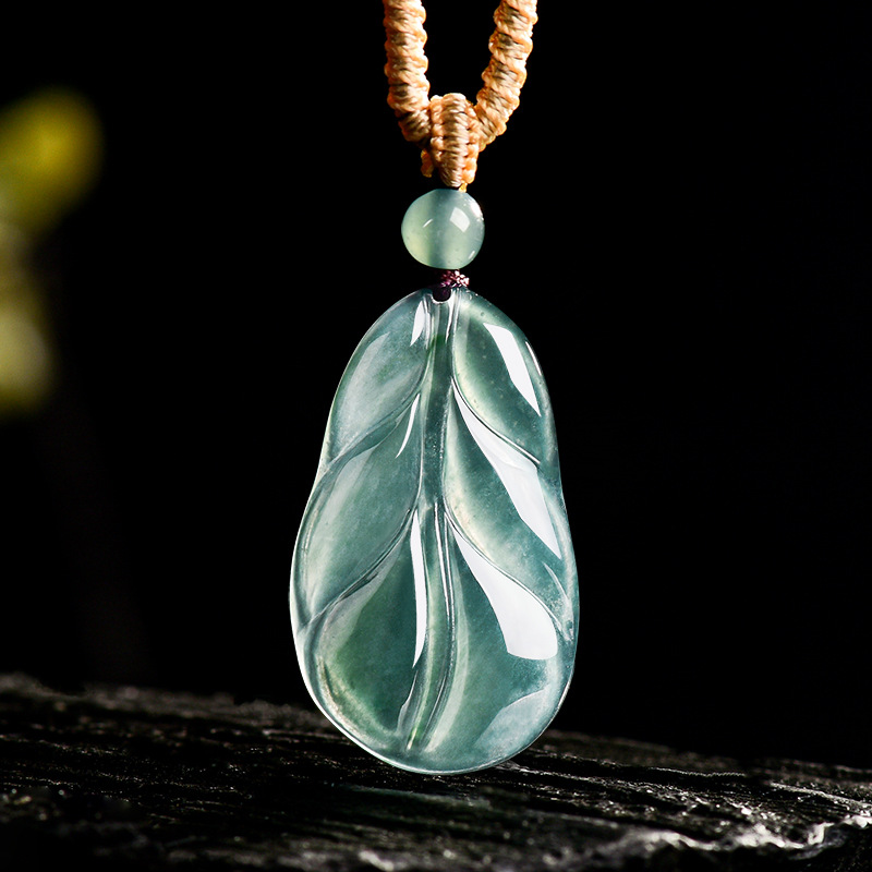 Women'S Accessories Designer - Liontin Daun Giok Myanmar Hadiah untuk