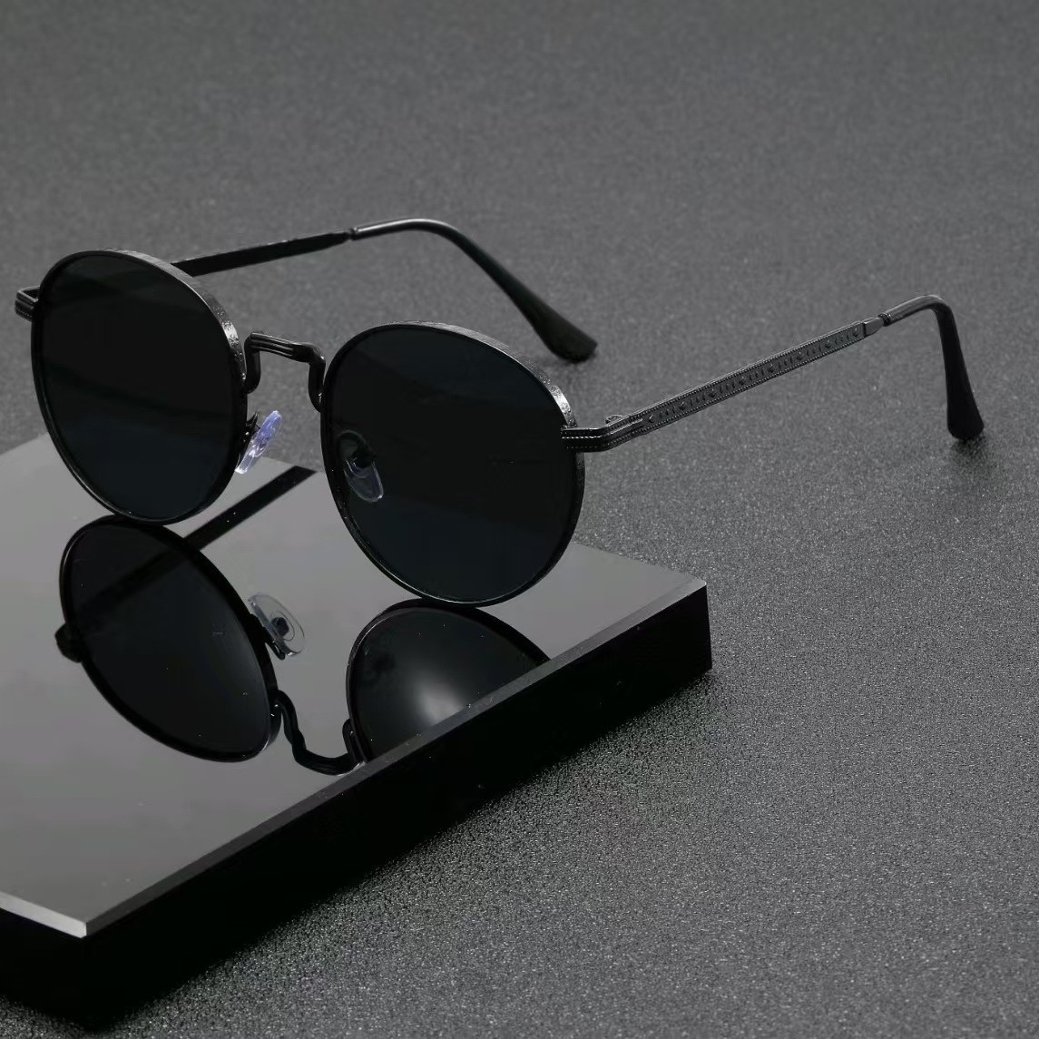 Women'S Accessories Designer - Kacamata Hitam Bulat Klasik Fashion Pria